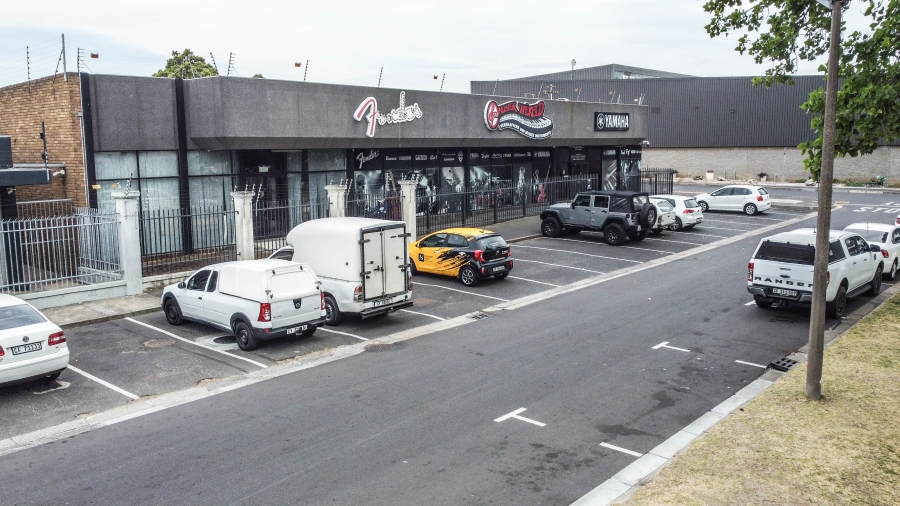 Commercial Property for Sale in Kempenville Western Cape